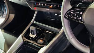 Nissan Tekton interior