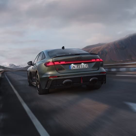 RS5 Powertrain and Performance