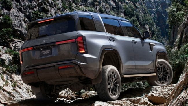 Mitsubishi Pajero Built for Real Off-Roading
