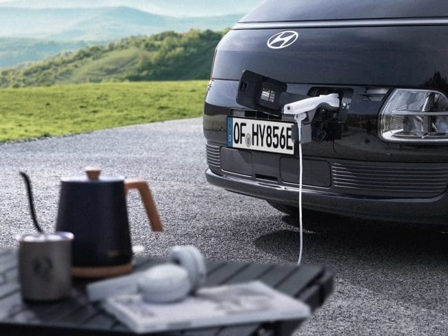 STARIA Battery and charging specs