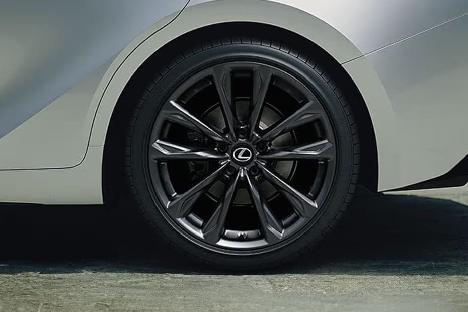 Lexus IS wheels