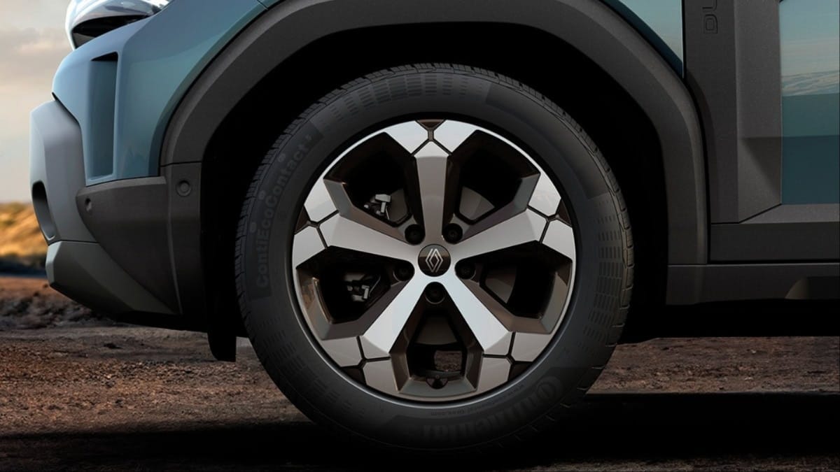 New Renault Duster off road