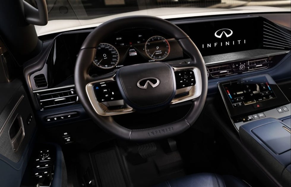 Infiniti QX80 interior