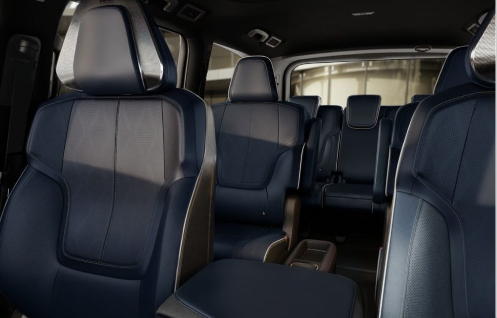 Infiniti QX80 seats