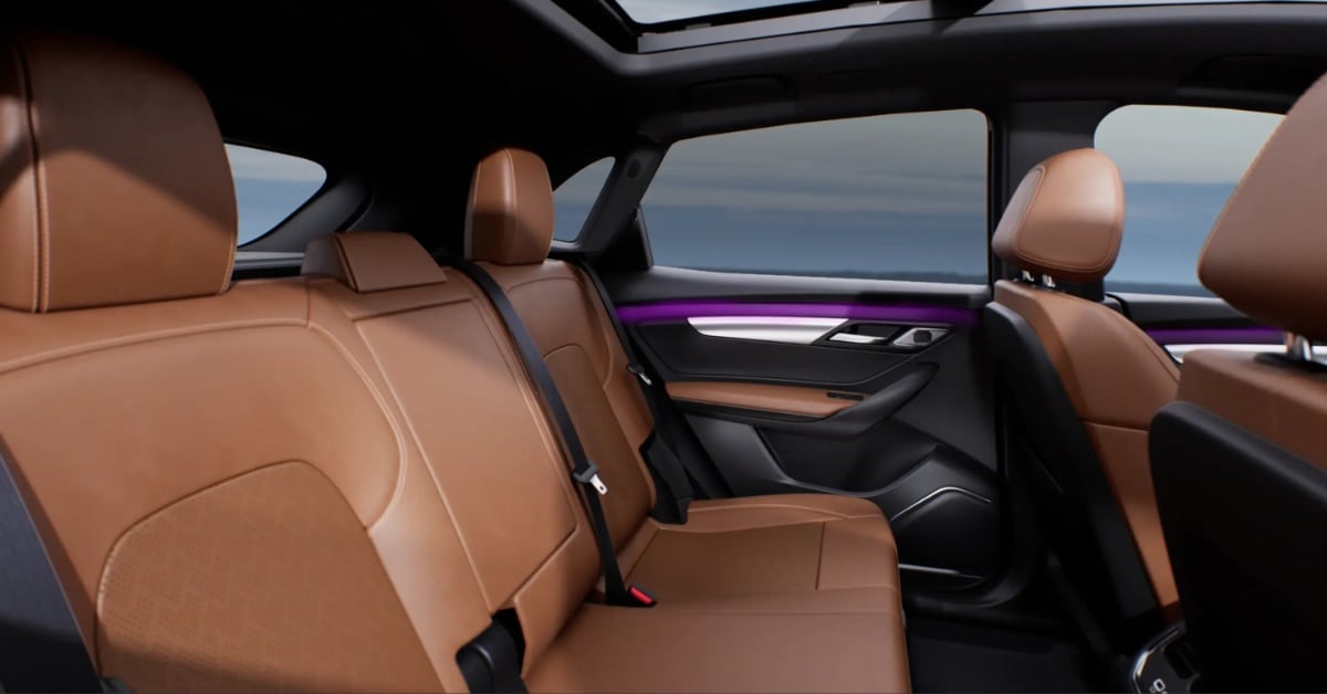 VinFast VF8 seats