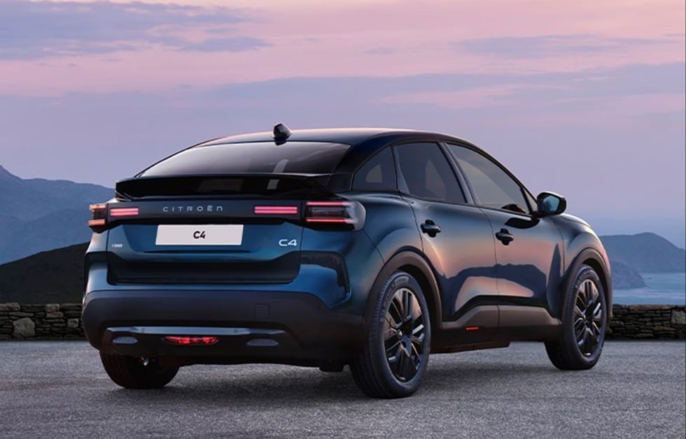 Citroen C4 back view