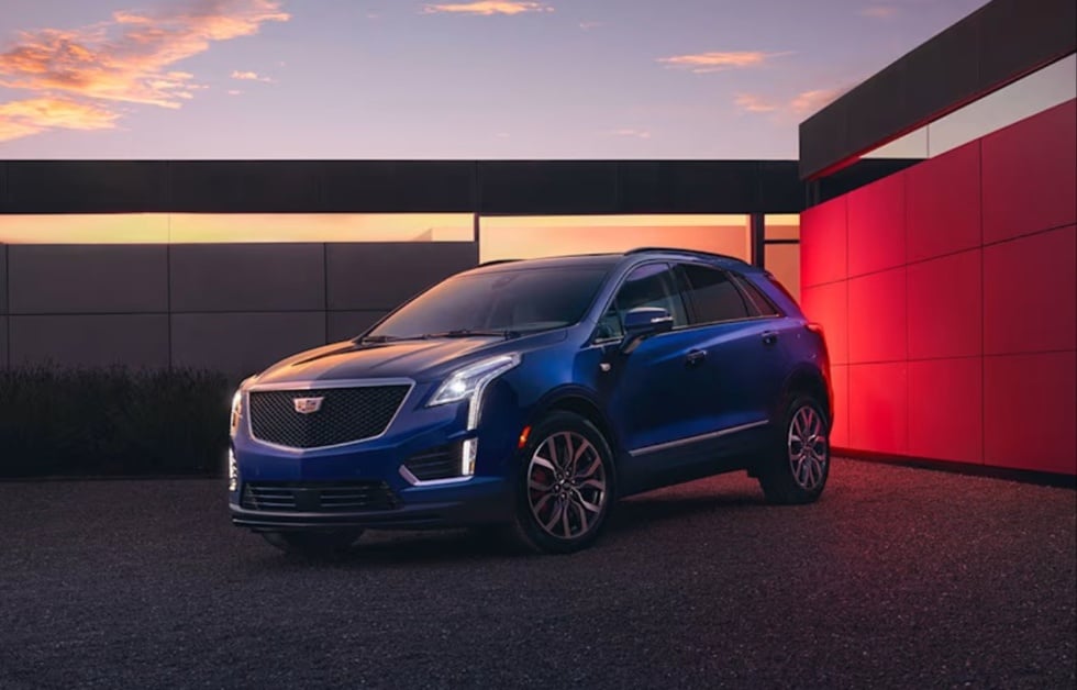 Cadillac XT5 front view
