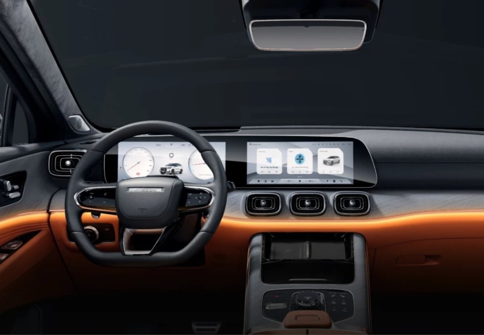JAECOO J8 PHEV Technology and Infotainment