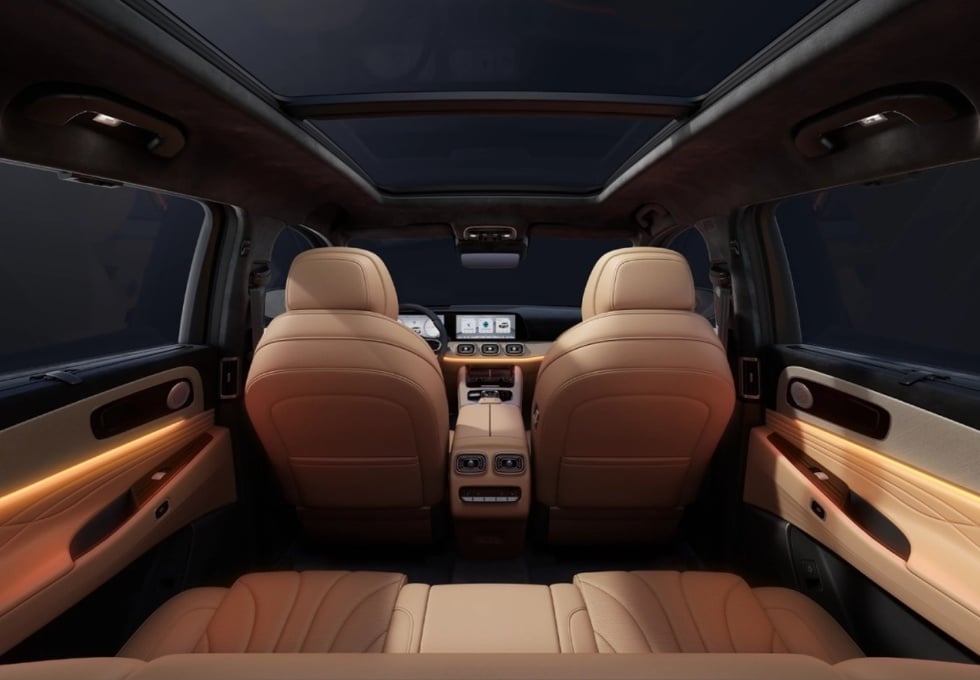 JAECOO J8 PHEV interior