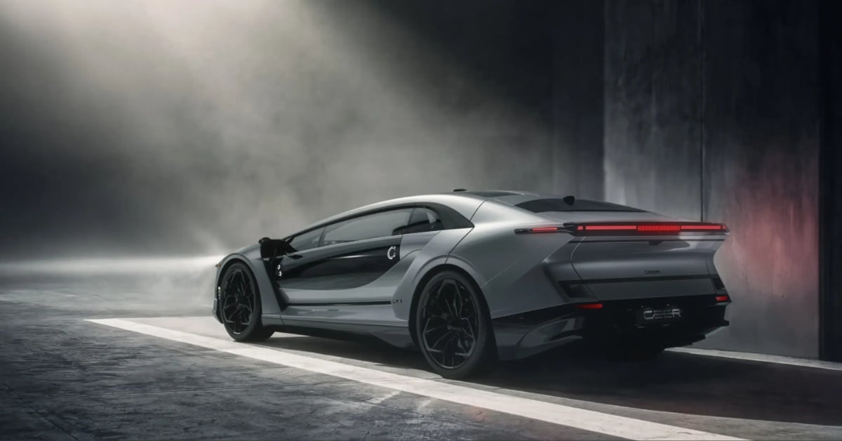 CEER EXOBOT Sedan back view