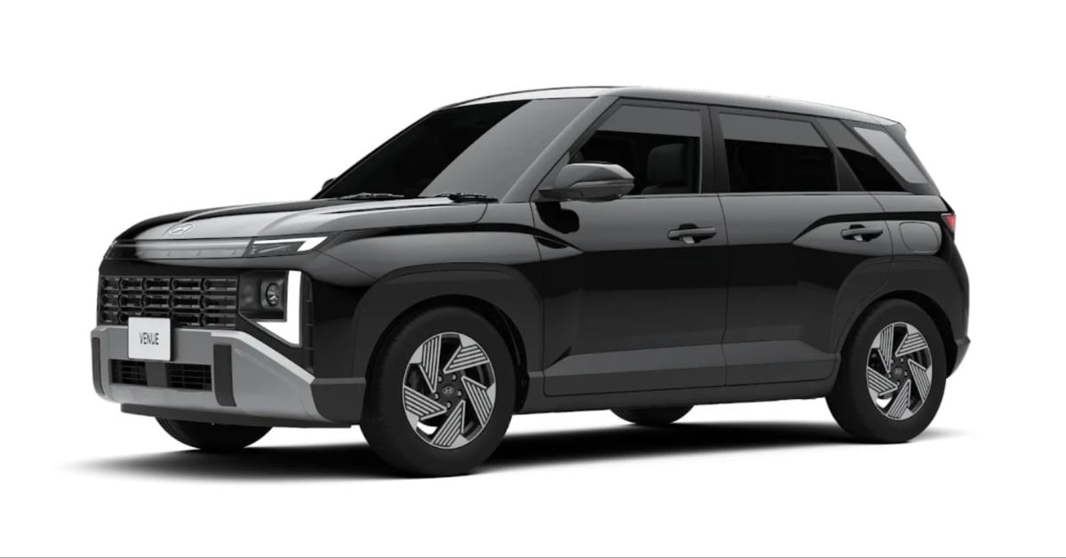 Hyundai Venue side view