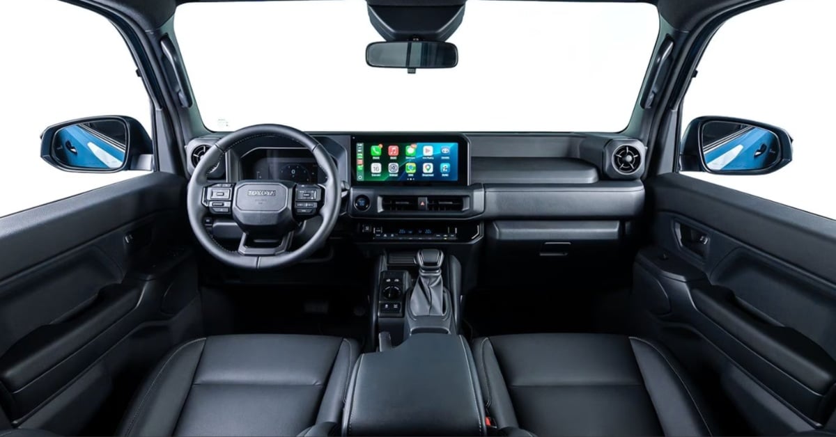 Land Cruiser FJ interior view