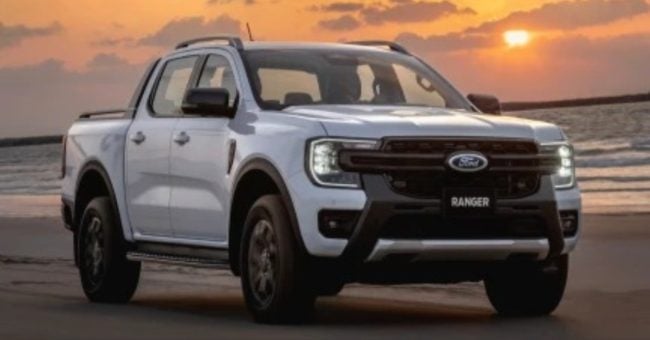 Ford Ranger side view