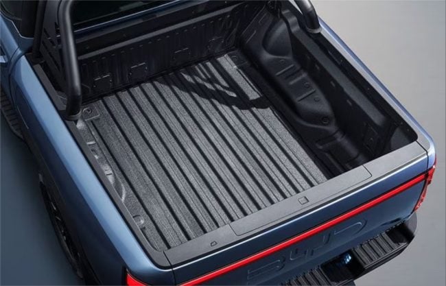 BYD Shark 6  storage view