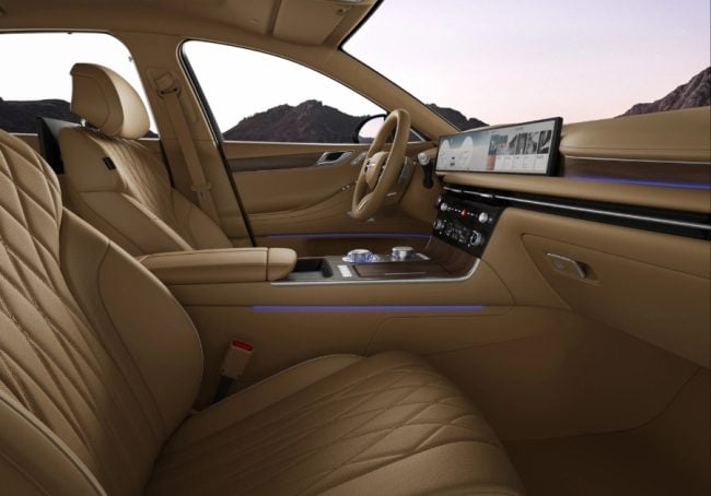 Genesis G80 seats