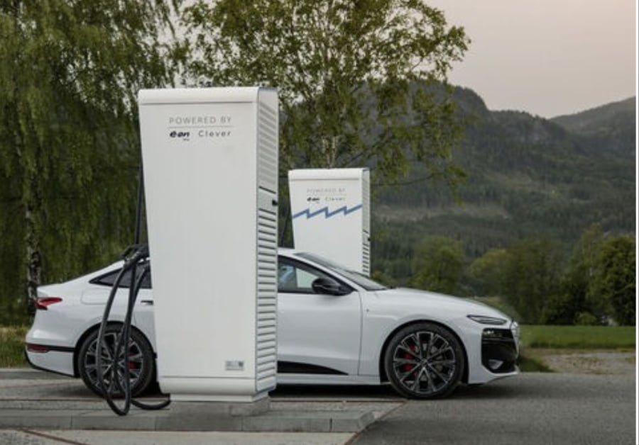 Audi A6 Sportback e-tron Electric Charging