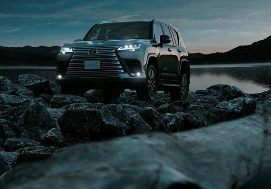 Lexus LX Front View