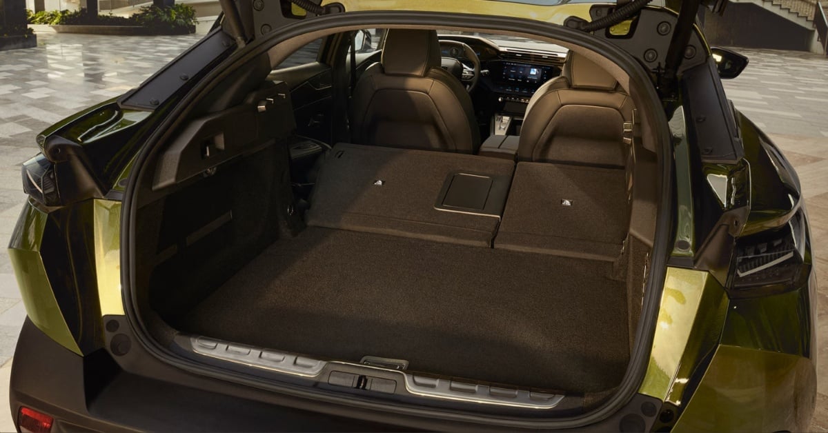 Peugeot 408 Cabin
