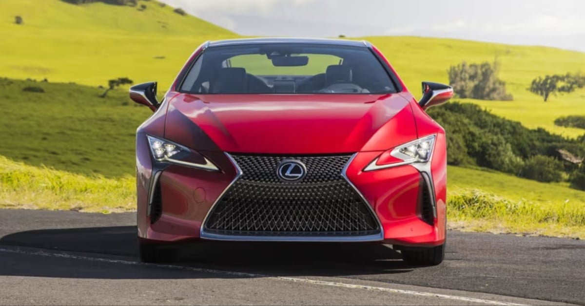 Lexus LC 500 Front View