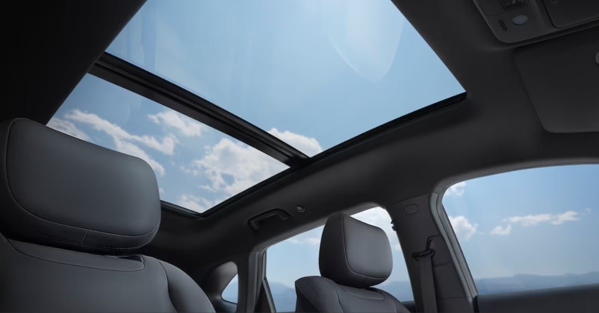 Chevrolet Captiva EV Sunroof