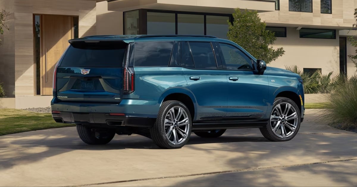 Cadillac Escalade-V Back View
